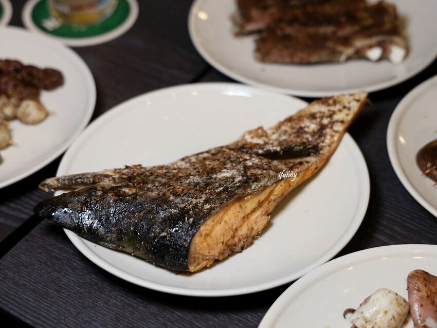 忠孝復興站 | 維吾爾新疆烤肉 遷新址 大漠風情的孜然燒烤 胡椒豬肚雞湯暖身暖胃 - ifunny 艾方妮的遊樂場