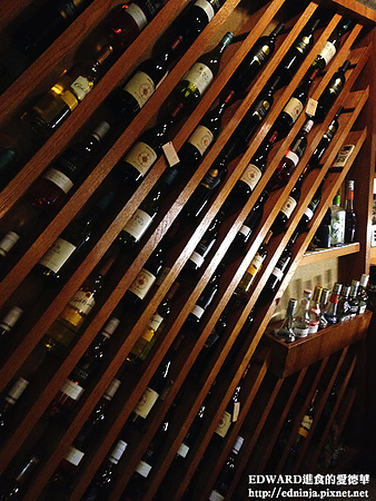 Toasteria Cafe三號(敦南店)：[食記]台北東區 洋溢地中海懷舊風情的小酒館- Toasteria 吐司利亞 台北烤起士之家 (敦南店)