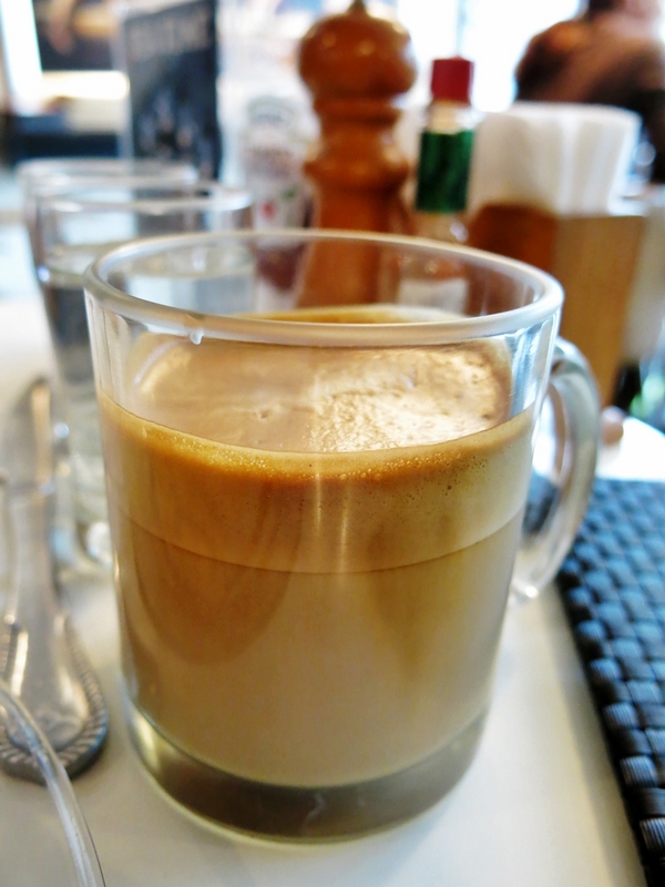 Toasteria Cafe三號(敦南店)：【捷運忠孝敦化】台北東區的小地中海 — Toasteria Cafe 吐司利亞