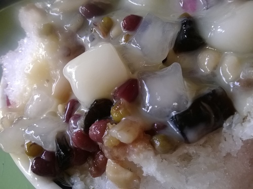 臺一牛奶大王：N訪~從夏吃到冬，終於吃遍了的臺一牛奶大王