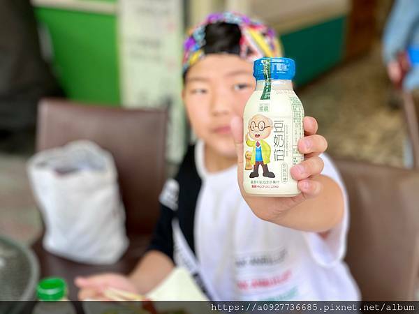 國農牛乳 乳品界老品牌-陪伴我們長大的牛乳 早餐好選擇 營養滿分 開啟一天美好的早晨