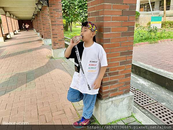 國農牛乳 乳品界老品牌-陪伴我們長大的牛乳 早餐好選擇 營養滿分 開啟一天美好的早晨