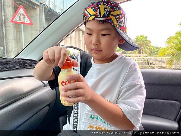 國農牛乳 乳品界老品牌-陪伴我們長大的牛乳 早餐好選擇 營養滿分 開啟一天美好的早晨