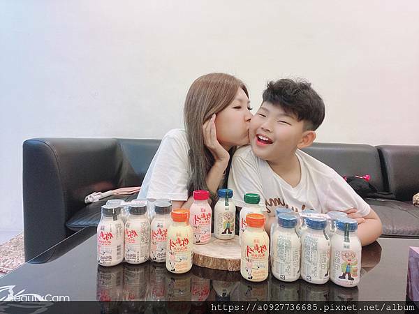 國農牛乳 乳品界老品牌-陪伴我們長大的牛乳 早餐好選擇 營養滿分 開啟一天美好的早晨