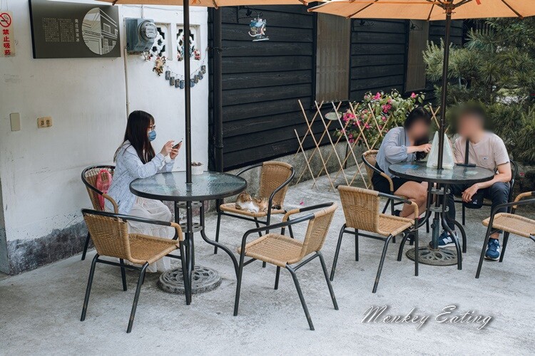 【苗栗美食】南庄抹茶冰|日式建築復古冰店,煉乳抹茶紅豆冰香濃好吃,只賣兩樣生意超好! - 貪吃猴的幻想