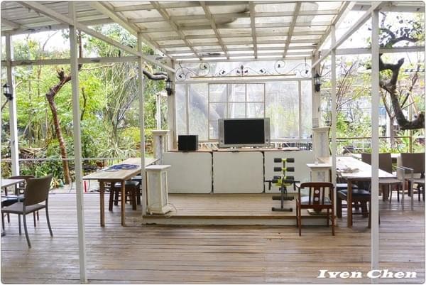 香草風情：《桃園景觀餐廳》再訪庭園美氣氛佳的『香草風情』\2018.08.12石門之旅的第三部曲