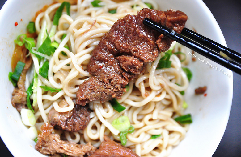 台中大里南門蒸餃30