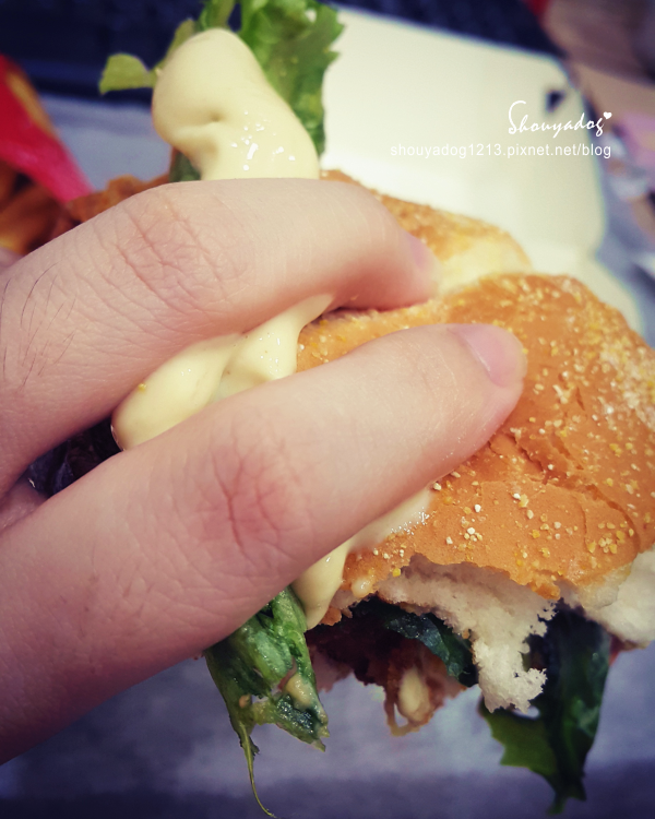 麥當勞(桃園大湳)：【速食】麥當勞-輕啤相檸脆雞堡