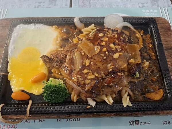 台中大象牛排館!大里吃到飽,平價牛排,饕客必訪的台中牛排新熱點