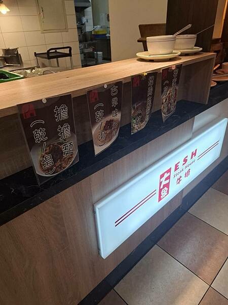 台中大象牛排館!大里吃到飽,平價牛排,饕客必訪的台中牛排新熱點