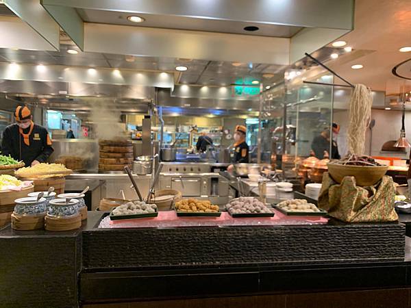 【遠東Café自助餐廳】好評飯店bffet~捷運信義安和站/五星buffet推薦/多國料理/台北飯店吃到飽/飯店buffet