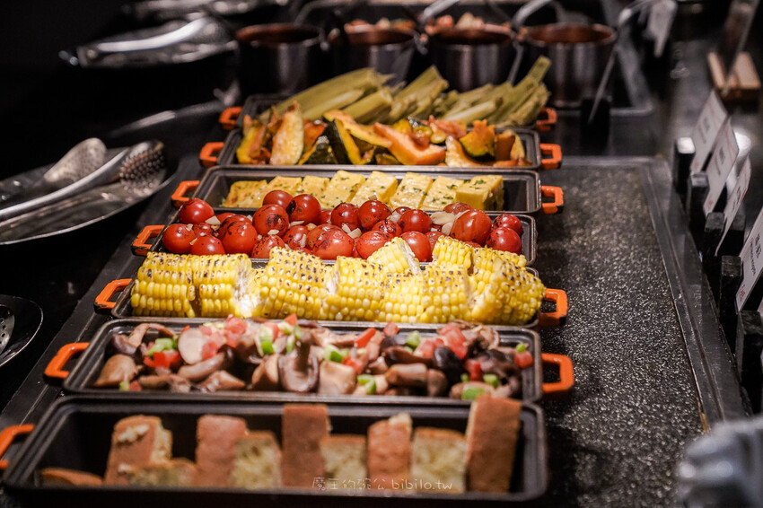 遠東cafe自助餐Ｘ魔王 台北吃到飽餐廳 居然有鼎泰豐，還有隱藏限定餐點！