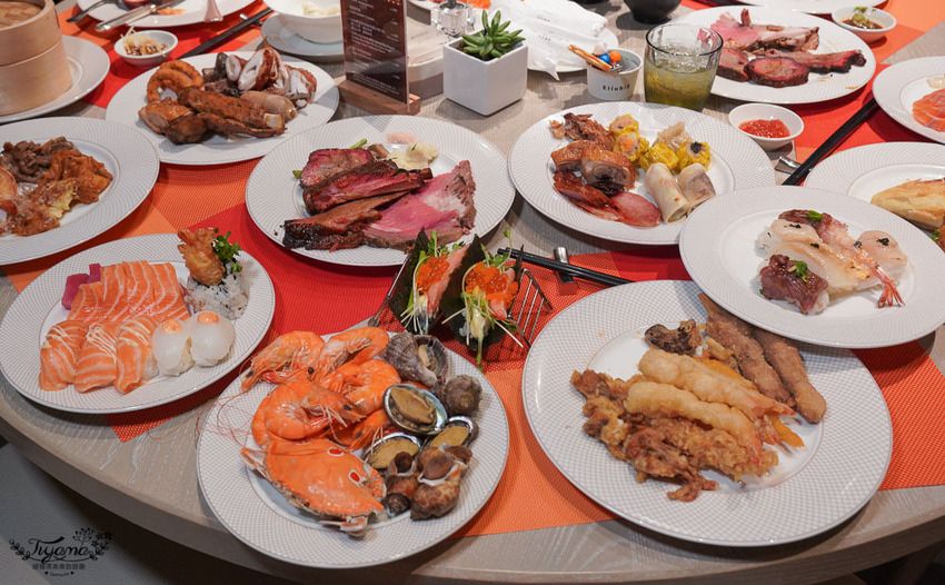 這間自助餐真的有厲害!!肉控最愛濕式熟成爐烤肋眼牛排與炭烤牛舌!