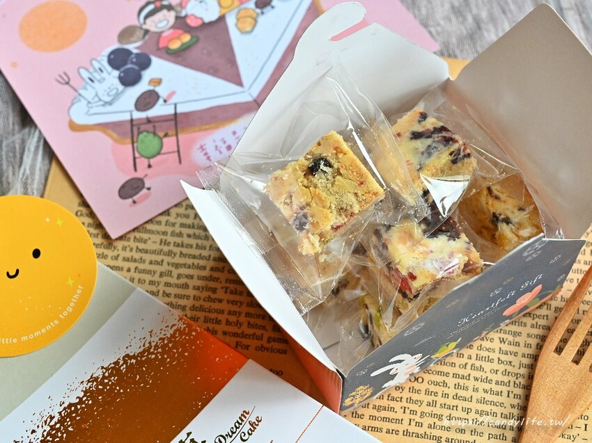 中秋爆紅聯名禮盒在這裡，還有超狂薔薇派拼盤派點，一次吃到五種口味