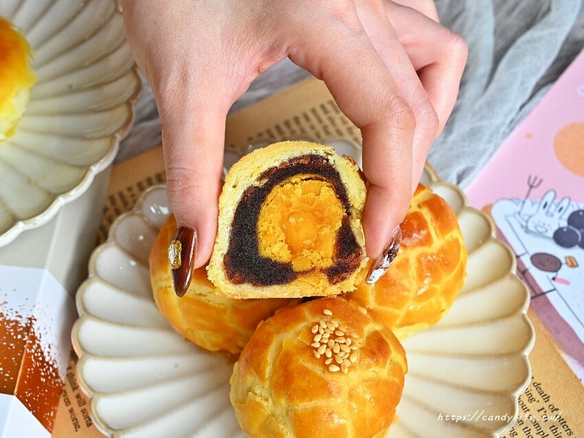 中秋爆紅聯名禮盒在這裡，還有超狂薔薇派拼盤派點，一次吃到五種口味