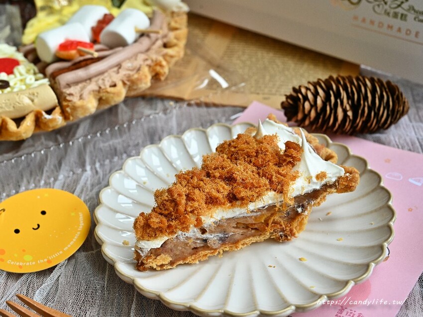 中秋爆紅聯名禮盒在這裡，還有超狂薔薇派拼盤派點，一次吃到五種口味