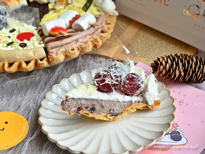 中秋爆紅聯名禮盒在這裡，還有超狂薔薇派拼盤派點，一次吃到五種口味