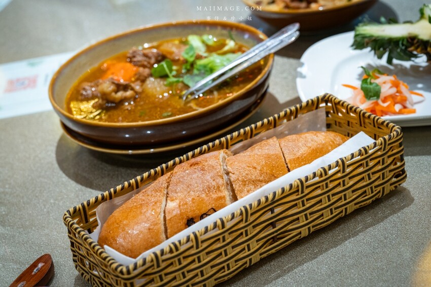 汐止隱藏版越南料理老店！700坪花園景觀「銘記越南美食」，越南火鍋必吃。