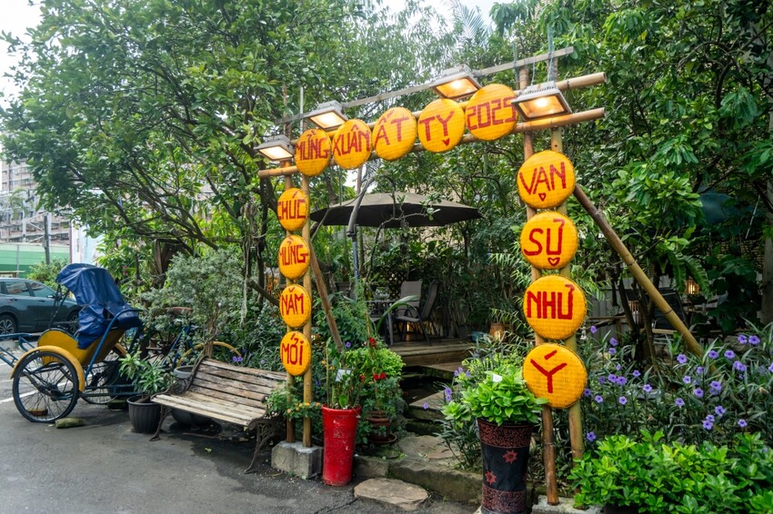 汐止隱藏版越南料理老店！700坪花園景觀「銘記越南美食」，越南火鍋必吃。