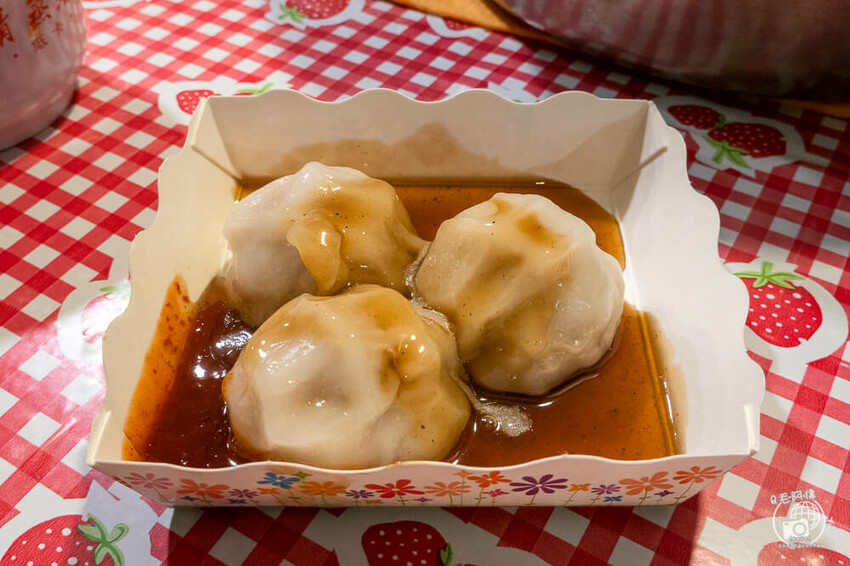 台中市豐原區廟東清蒸蝦仁肉圓 |豐原廟東必吃25年老店！肉圓皮薄料多，竟然包整尾蝦～羹湯夠味有干貝