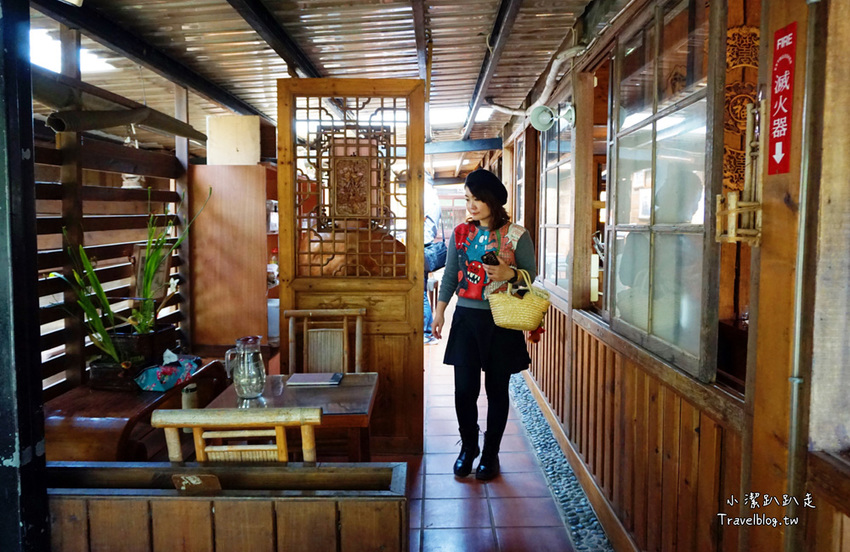 台中沙鹿景點》人間食解景觀餐廳 古色古香渡假小村落！落雨松秘境.下午茶.情侶約會.家庭聚餐好去處~ - 小潔趴趴走旅遊札記