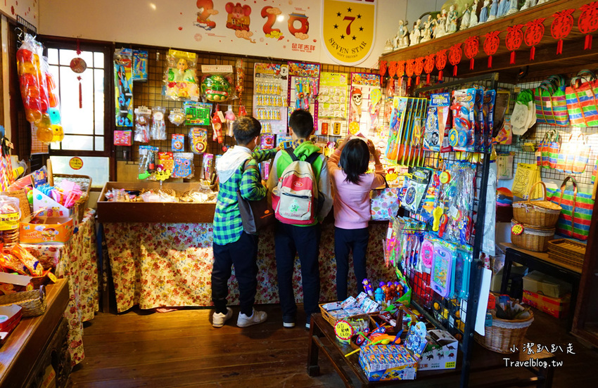台中沙鹿景點》人間食解景觀餐廳 古色古香渡假小村落！落雨松秘境.下午茶.情侶約會.家庭聚餐好去處~ - 小潔趴趴走旅遊札記