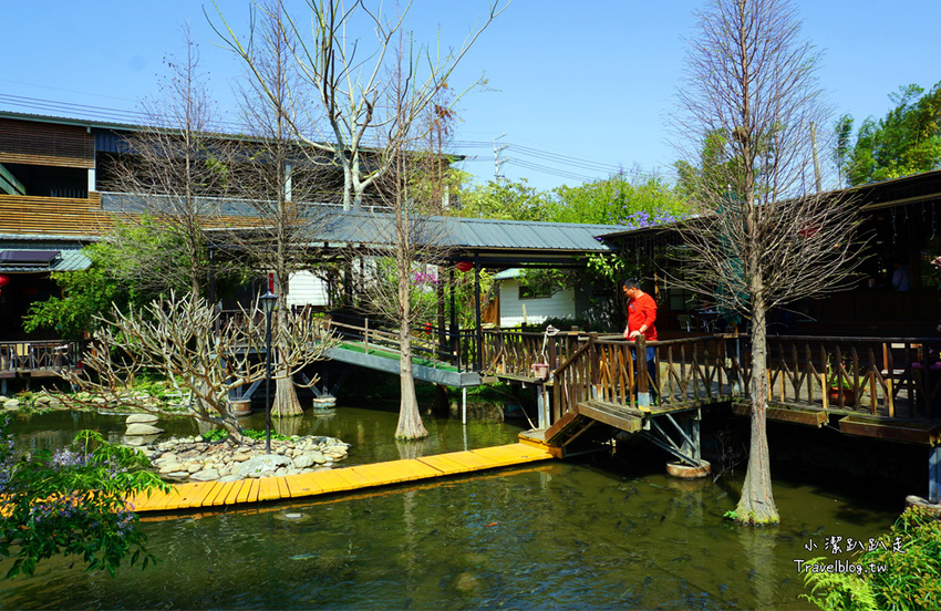 台中沙鹿景點》人間食解景觀餐廳 古色古香渡假小村落！落雨松秘境.下午茶.情侶約會.家庭聚餐好去處~ - 小潔趴趴走旅遊札記