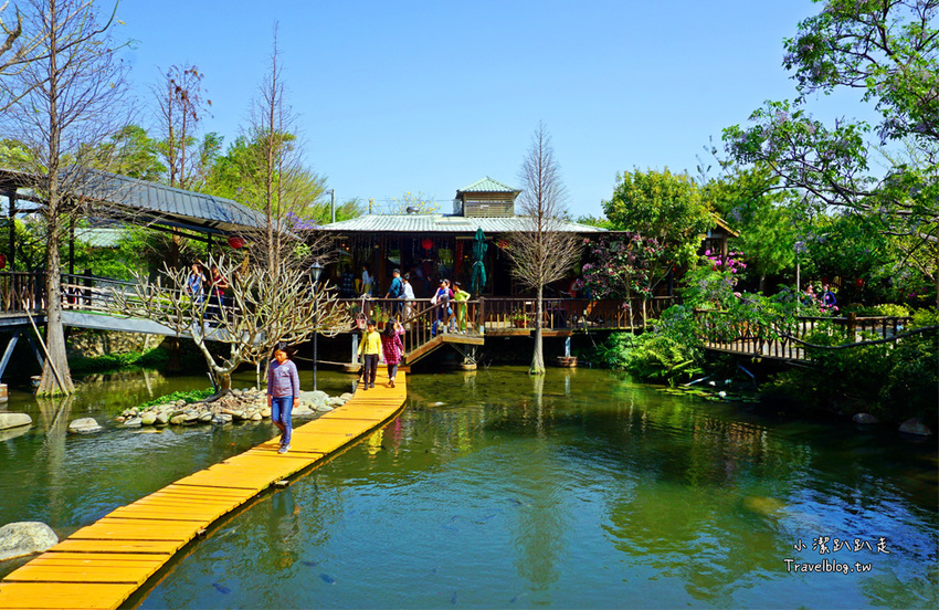 台中沙鹿景點》人間食解景觀餐廳 古色古香渡假小村落！落雨松秘境.下午茶.情侶約會.家庭聚餐好去處~ - 小潔趴趴走旅遊札記