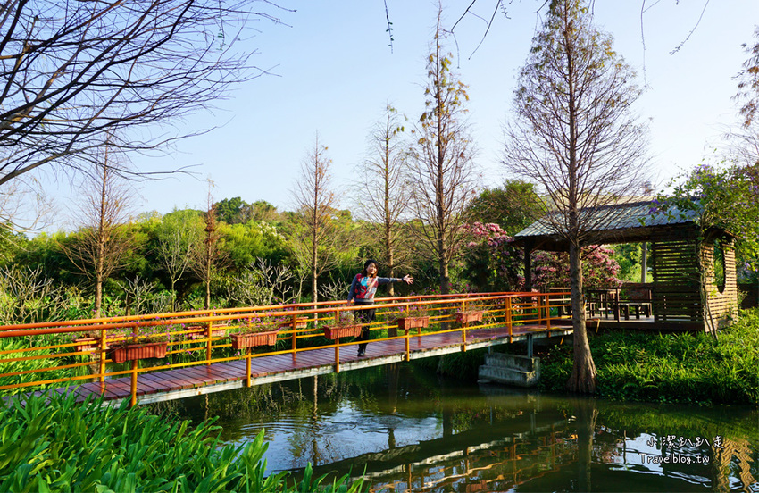 台中沙鹿景點》人間食解景觀餐廳 古色古香渡假小村落！落雨松秘境.下午茶.情侶約會.家庭聚餐好去處~ - 小潔趴趴走旅遊札記