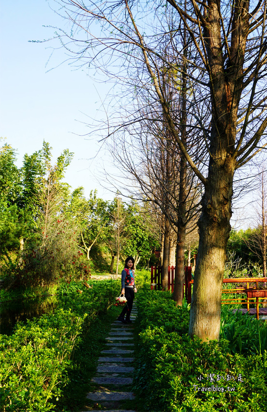 台中沙鹿景點》人間食解景觀餐廳 古色古香渡假小村落！落雨松秘境.下午茶.情侶約會.家庭聚餐好去處~ - 小潔趴趴走旅遊札記
