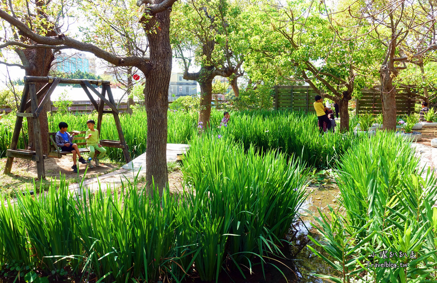 台中沙鹿景點》人間食解景觀餐廳 古色古香渡假小村落！落雨松秘境.下午茶.情侶約會.家庭聚餐好去處~ - 小潔趴趴走旅遊札記