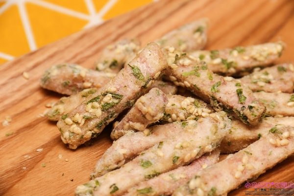 阿聰師芋頭酥的糕餅主意(大甲隨意館):【年節禮盒推薦】☼阿聰師芋頭酥的糕餅主意(大甲隨意館)☼小芋仔四層豐富內餡,口感極佳,香氣十足!送禮好看又大方~