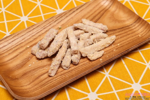 阿聰師芋頭酥的糕餅主意(大甲隨意館):【年節禮盒推薦】☼阿聰師芋頭酥的糕餅主意(大甲隨意館)☼小芋仔四層豐富內餡,口感極佳,香氣十足!送禮好看又大方~