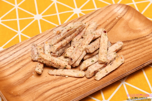 阿聰師芋頭酥的糕餅主意(大甲隨意館):【年節禮盒推薦】☼阿聰師芋頭酥的糕餅主意(大甲隨意館)☼小芋仔四層豐富內餡,口感極佳,香氣十足!送禮好看又大方~