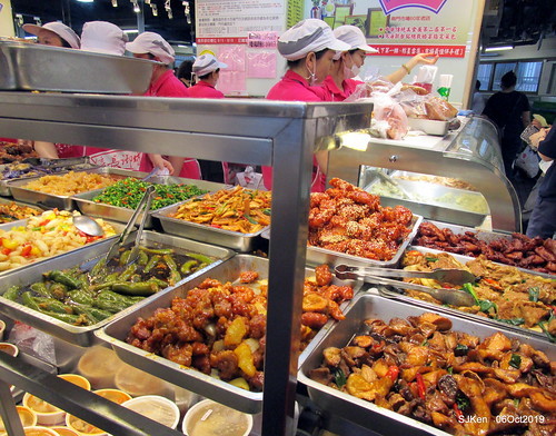 Tradtional seafood of Chinese dishses booth, Nangmeng market, Taipei, Taiwan, SKen, Oct 6, 2019