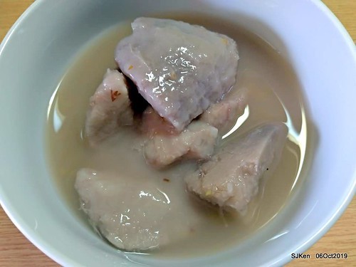 Tradtional seafood of Chinese dishses booth, Nangmeng market, Taipei, Taiwan, SKen, Oct 6, 2019