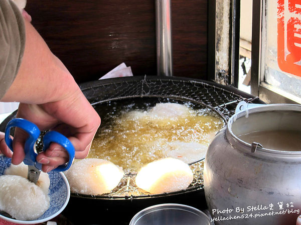 【苗栗-後龍】觀光客人氣小吃(黑輪伯) PK 在地人氣小吃(肉圓)