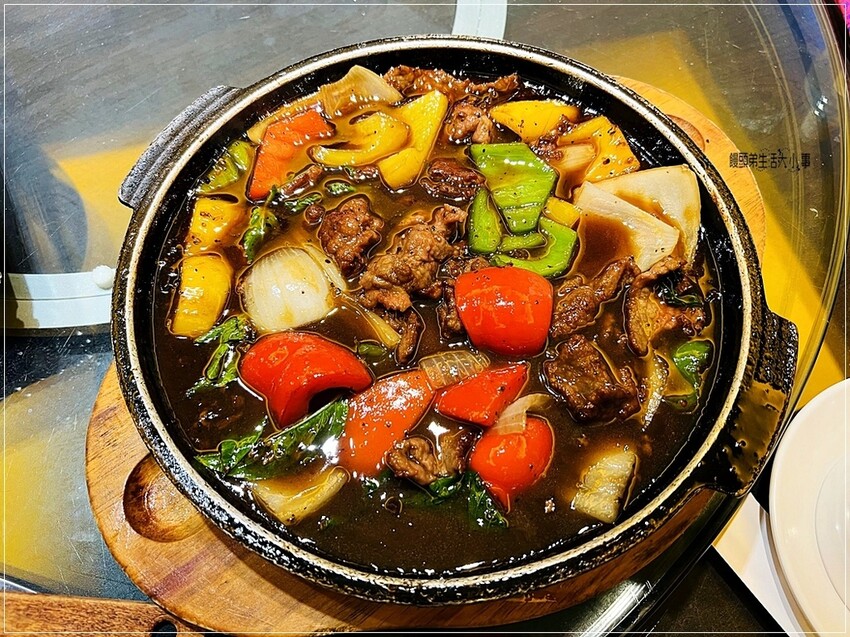 桃園市平鎮區桃園平鎮美食推薦：牛車水風味餐廳，家庭聚餐首選！享受包廂私密空間