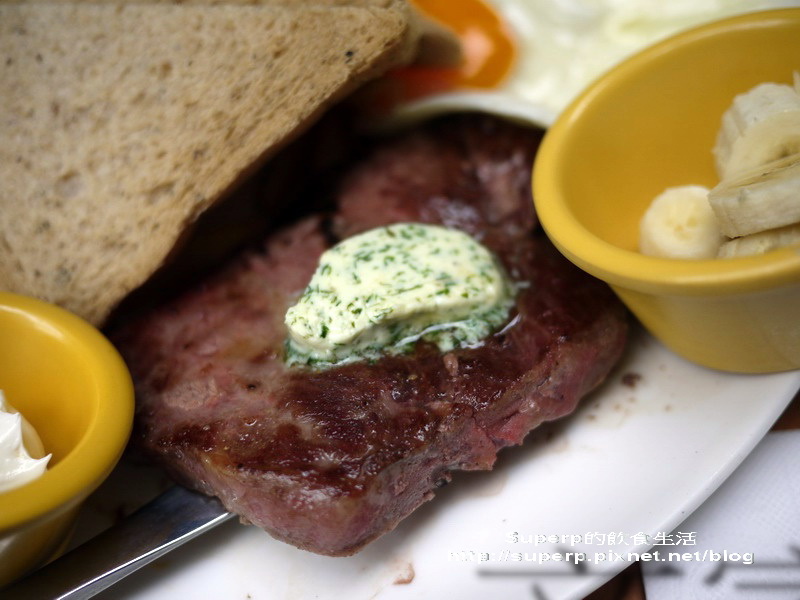 [餐廳食記]台北的The Diner樂子之排很大美式早午餐