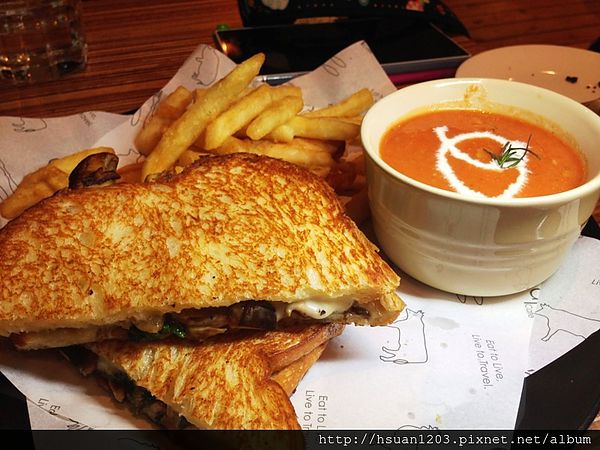 IMG_4660.JPG IMG_4660.JPG