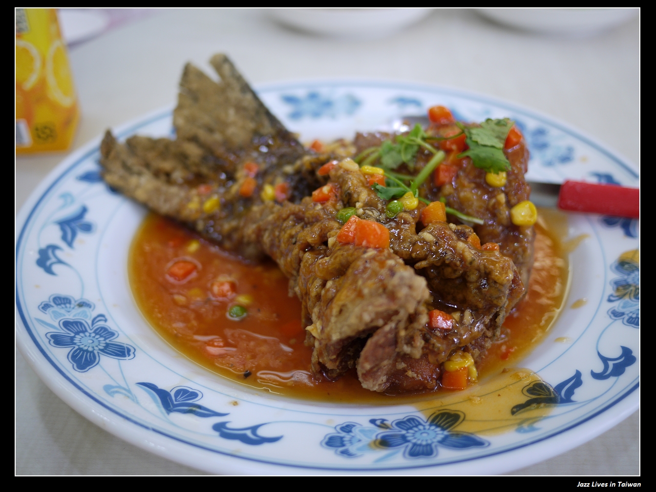 [金蘭活魚餐廳] 草魚, 烏鰡新鮮就是好美味, 活魚33吃~