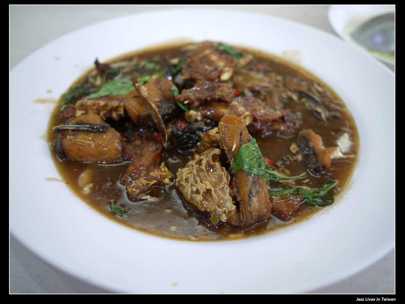 [金蘭活魚餐廳] 草魚, 烏鰡新鮮就是好美味, 活魚33吃~