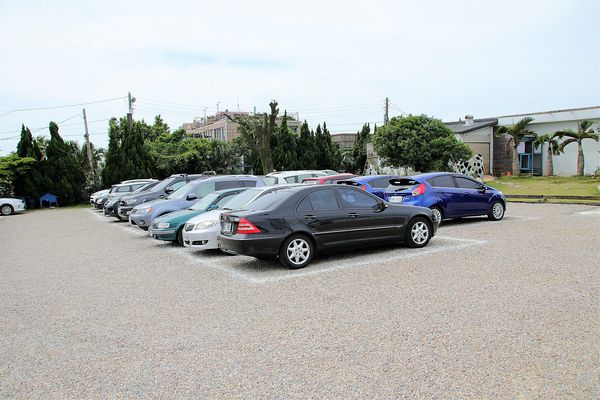 白圍牆地中海景觀咖啡:【桃園龍潭景點】白圍牆地中海景觀餐廳~唯美浪漫的地中海希臘風格,魔術表演,氣氛沸騰,同學會或家庭團聚最佳選擇