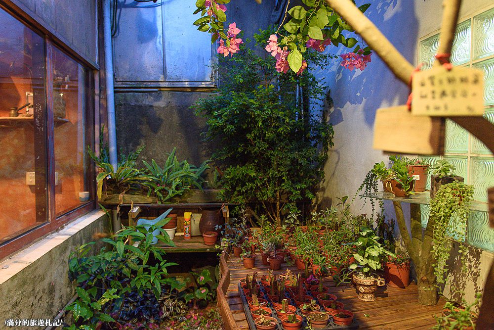 桃園龍潭景點》享夜景觀餐廳 龍潭夜景 站桃園看台北101 座擁180度的絢爛美景 - 滿分的旅遊札記