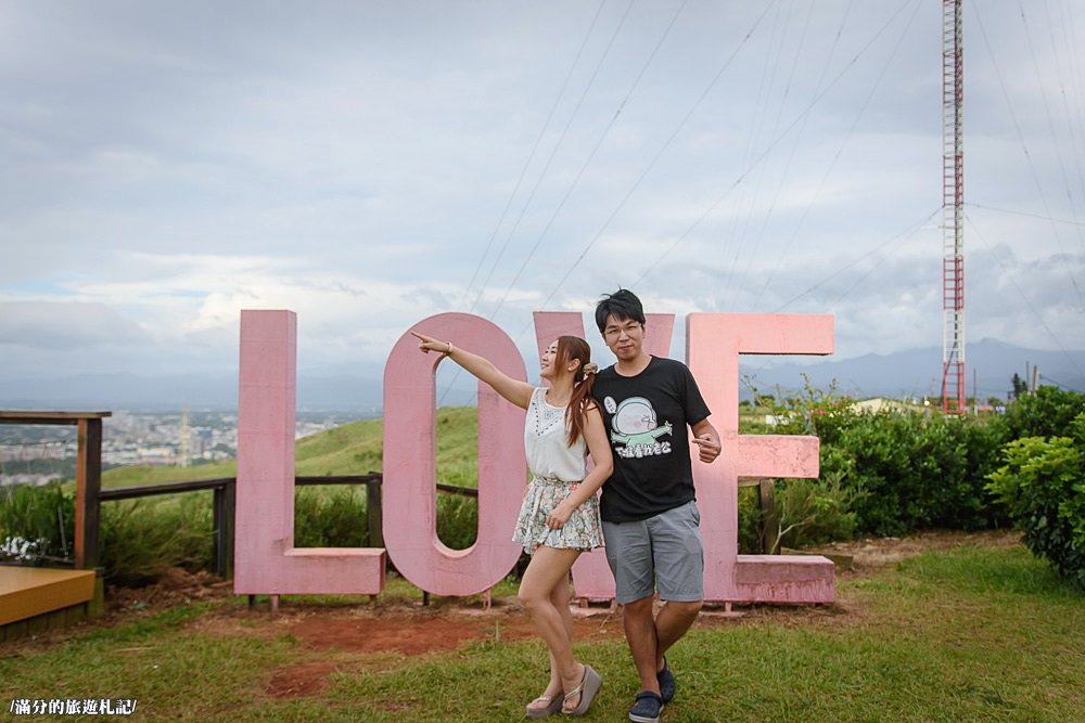 桃園龍潭景點》享夜景觀餐廳 龍潭夜景 站桃園看台北101 座擁180度的絢爛美景 - 滿分的旅遊札記