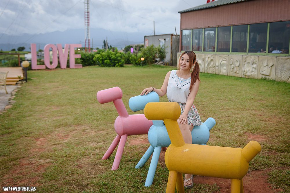 桃園龍潭景點》享夜景觀餐廳 龍潭夜景 站桃園看台北101 座擁180度的絢爛美景 - 滿分的旅遊札記