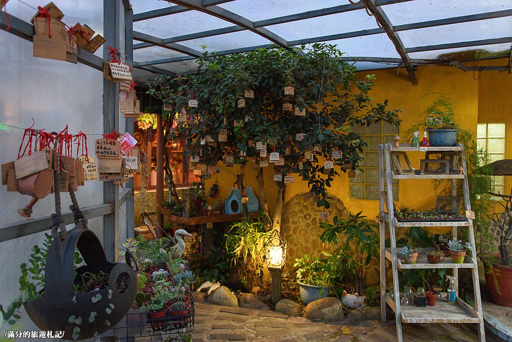 桃園龍潭景點》享夜景觀餐廳 龍潭夜景 站桃園看台北101 座擁180度的絢爛美景 - 滿分的旅遊札記