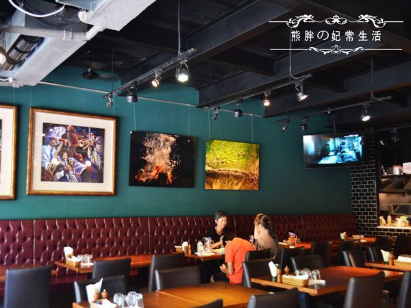 THE BBQ HOUSE-A02.jpg