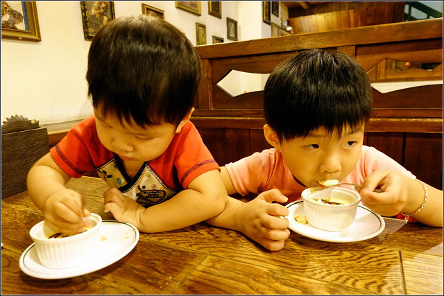 【新竹】Till Village 犁村,您不可不知的新竹巷弄中的歐式鄉村風老店,重返那些年少男時代最愛窩的茶坊