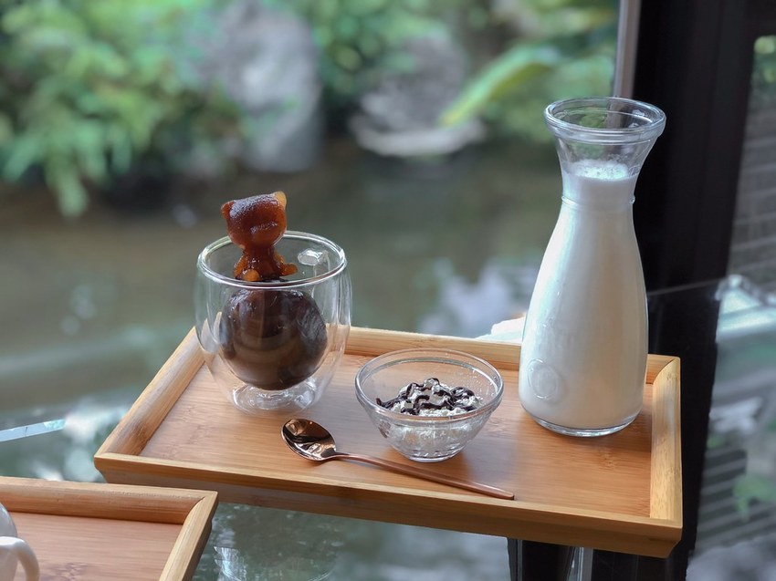 2020-08-11-22-53-24-094